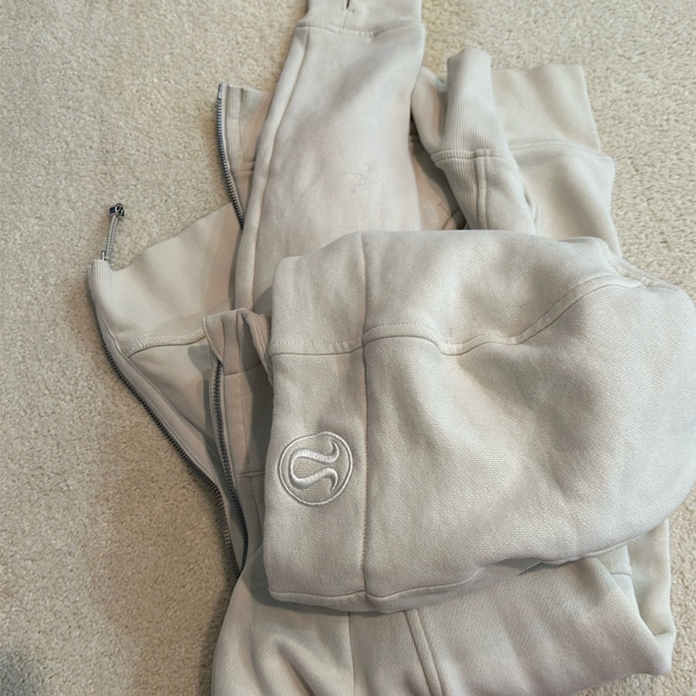 Lululemon full length scooba jacket